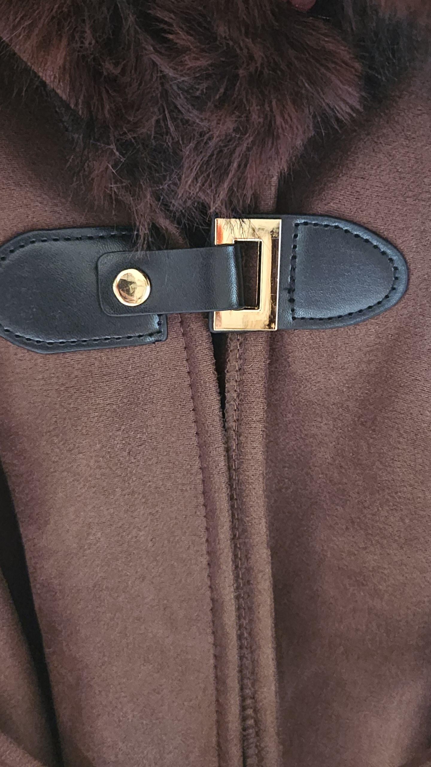 Manteau cape fourrure