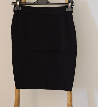 Ensemble pull + jupe boutons coeur