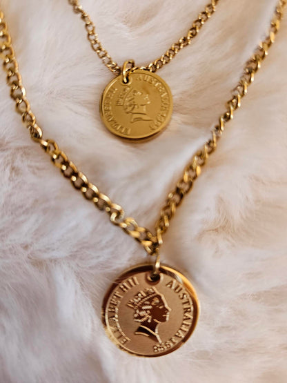 Collier multi avec breloque