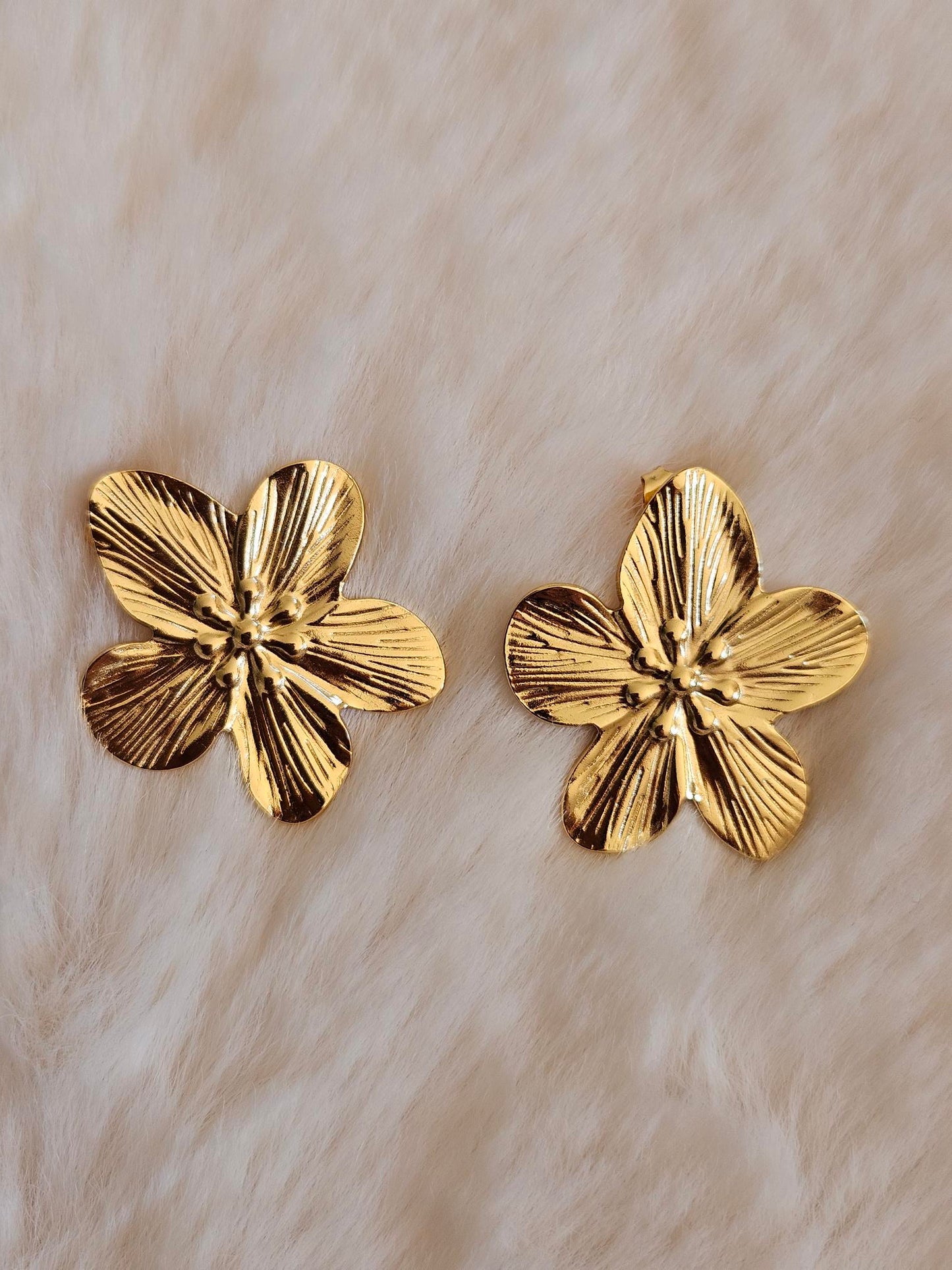 Boucle d'oreilles fleurs or