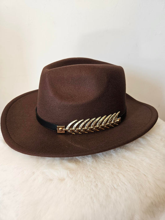 Chapeau plume or