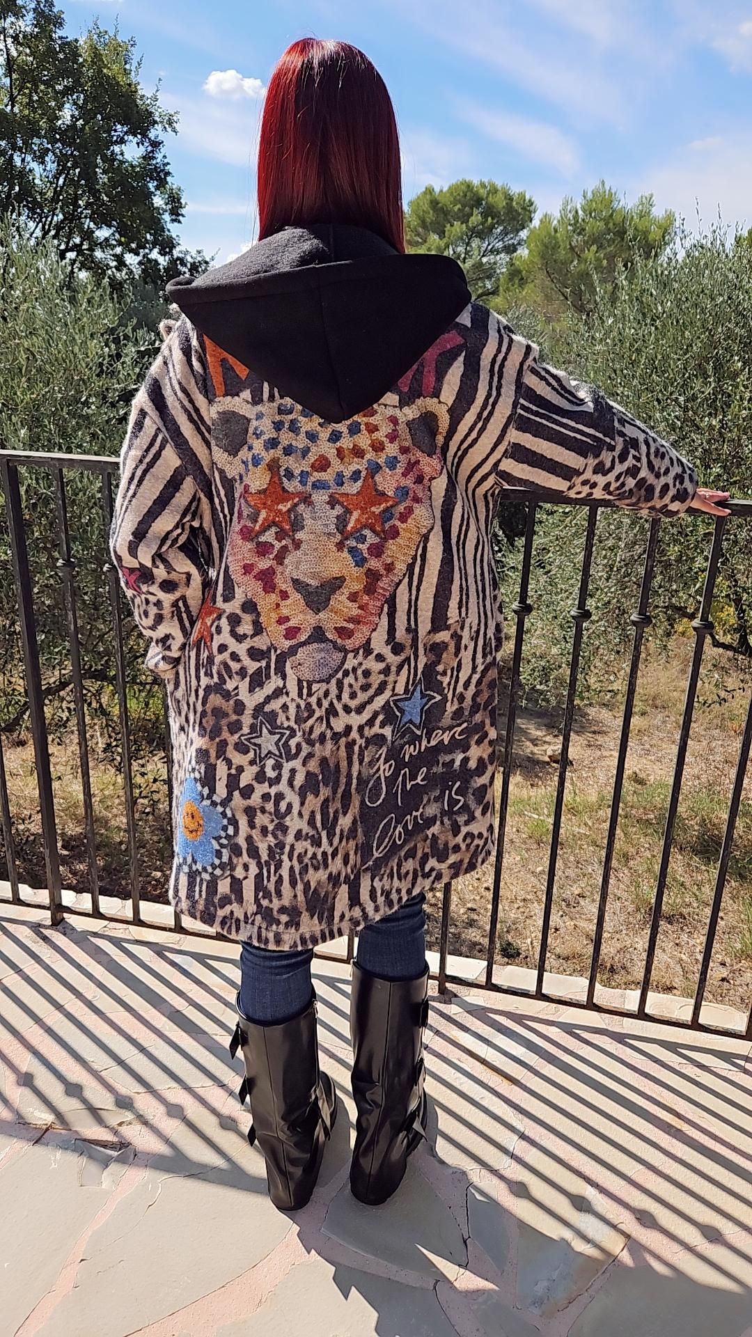 Veste longue tête léopard