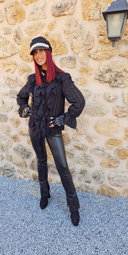 Chemise dentelle col perles